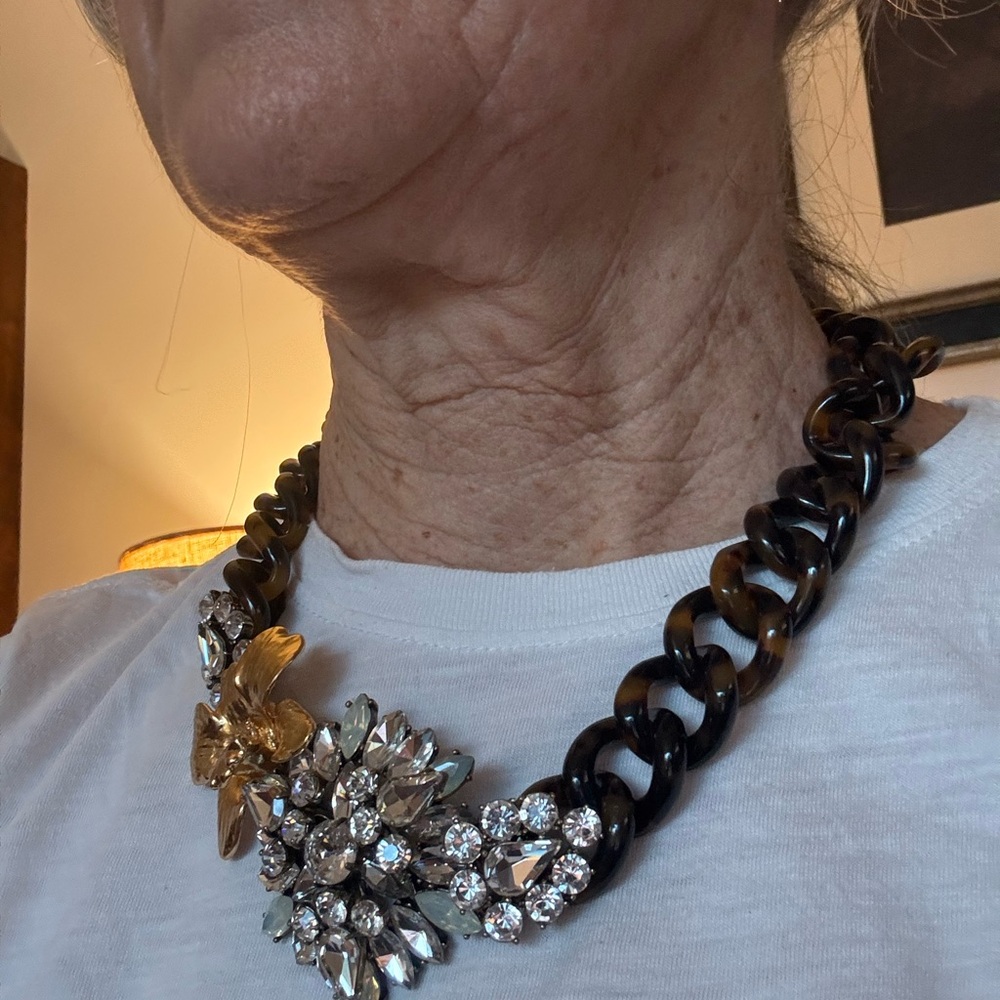 Vintage-Inspired Crystal and Tortoise Necklace